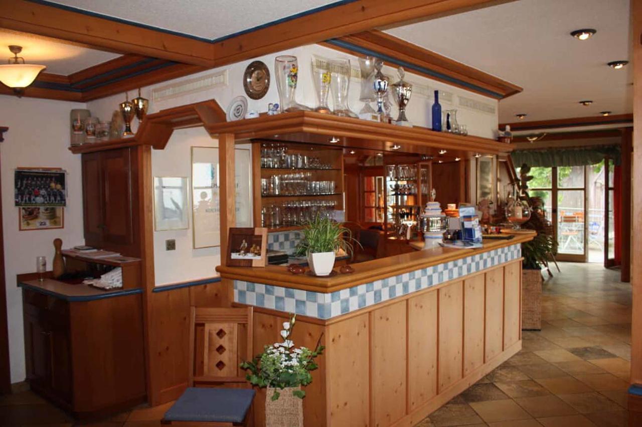 Wirtshaus "Alte Post" Hotel Zandt Buitenkant foto